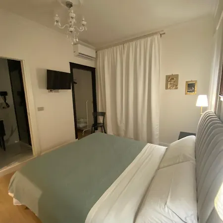 Maison Voyage בית הארחה 3*